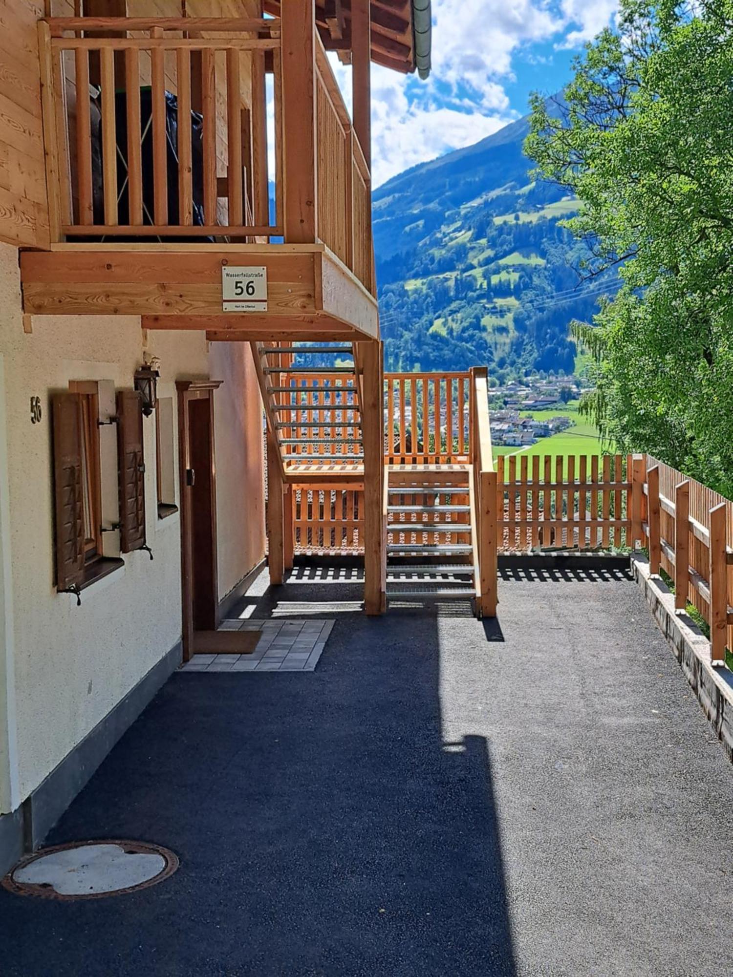 Apartment Wasserfall Im Zillertal Hart im Zillertal Bagian luar foto